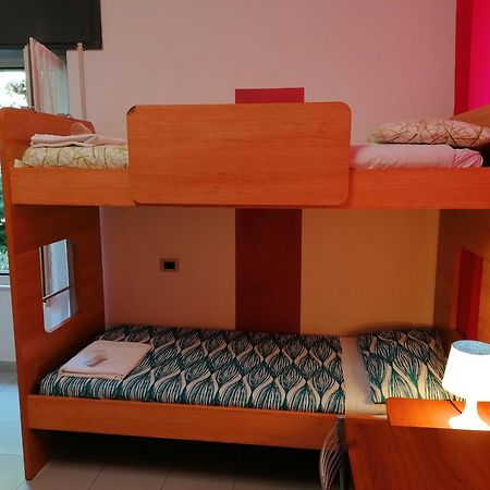 Perla Del Levante Hostel Framura Quarto foto